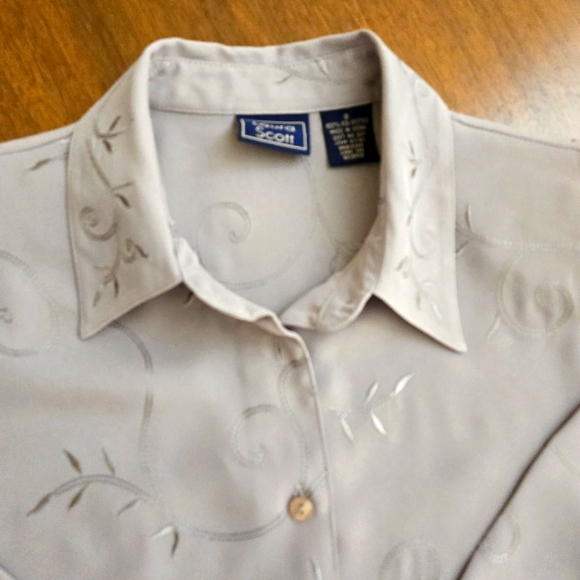 NWOTs, Laura Scott Tan Blouse with Embroidery, Size 8 - Picture 4 of 8